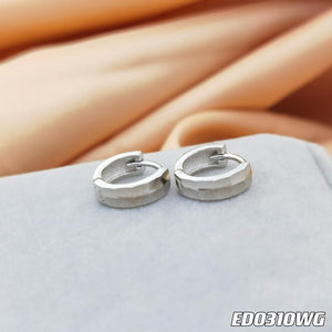 Classic Huggies Earrings 纯银镀白金耳圈 ED0310WG