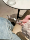 Lace and Bloom Bangle 镀白金白贝四叶草手镯