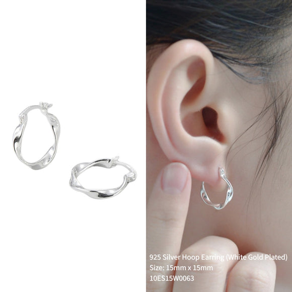 Huggies Hoop Earrings