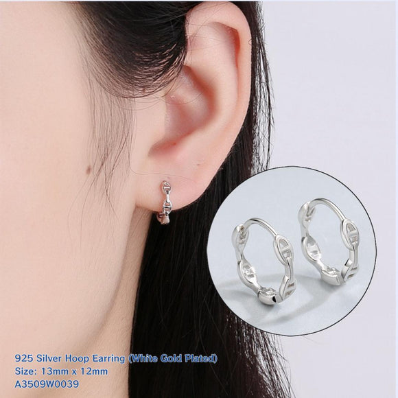 Huggies Hoop Earrings