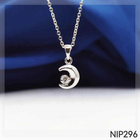 Star and Moon Necklace Set NIP296