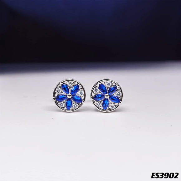 Round Diamond Floral in Blue Stud Earrings 圆形蓝钻耳钉 ES3902