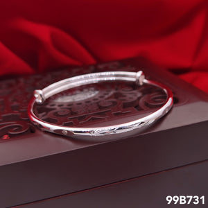 S999 Silver Diamond Bless Rounded Bangle 99B731